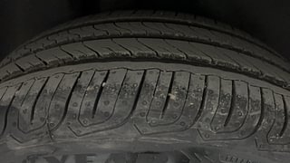 Used 2015 volkswagen Vento 1.5L Highline Diesel AT Diesel Automatic tyres RIGHT REAR TYRE TREAD VIEW