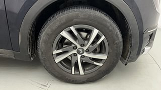 Used 2022 Mahindra XUV700 AX 5 Petrol MT 7 STR Petrol Manual tyres RIGHT FRONT TYRE RIM VIEW