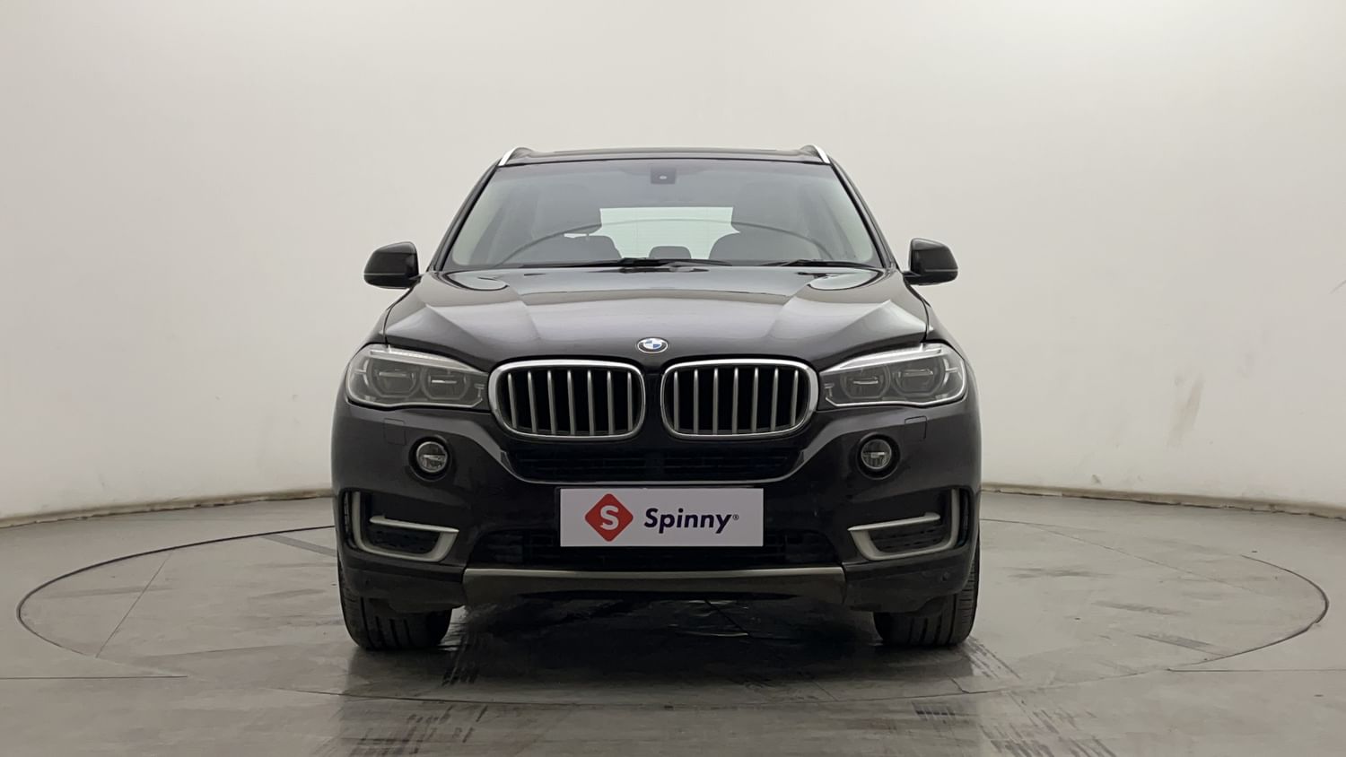 New BMW X5 exterior FRONT VIEW