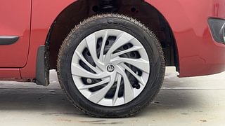 Used 2016 Maruti Suzuki Wagon R 1.0 [2010-2019] VXi Petrol Manual tyres RIGHT FRONT TYRE RIM VIEW