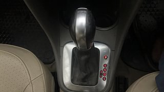 Used 2015 volkswagen Vento 1.5L Highline Diesel AT Diesel Automatic interior GEAR  KNOB VIEW