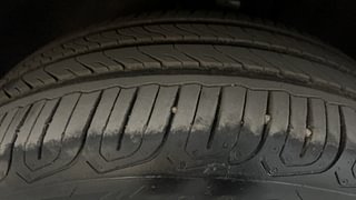 Used 2015 volkswagen Vento 1.5L Highline Diesel AT Diesel Automatic tyres LEFT FRONT TYRE TREAD VIEW