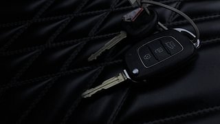 Used 2022 Hyundai Venue SX 1.0 Turbo iMT Petrol Manual extra CAR KEY VIEW