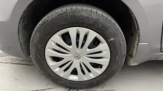 Used 2018 Maruti Suzuki Ciaz Delta 1.4 MT Petrol Manual tyres LEFT FRONT TYRE RIM VIEW