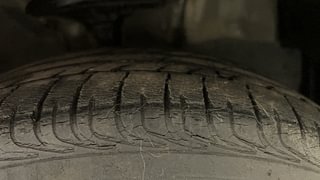 Used 2012 Toyota Corolla Altis 1.8 G Petrol Manual tyres RIGHT FRONT TYRE TREAD VIEW