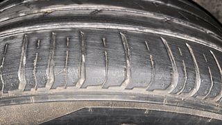 Used 2022 Hyundai Venue SX 1.0 Turbo iMT Petrol Manual tyres RIGHT REAR TYRE TREAD VIEW