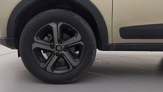 Used 2022 Tata Nexon XZA Plus Premium Kaziranga Petrol Petrol Automatic tyres LEFT FRONT TYRE RIM VIEW