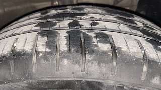 Used 2019 Maruti Suzuki Ciaz Alpha Petrol Petrol Manual tyres RIGHT FRONT TYRE TREAD VIEW