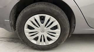 Used 2018 Maruti Suzuki Ciaz Delta 1.4 MT Petrol Manual tyres RIGHT REAR TYRE RIM VIEW