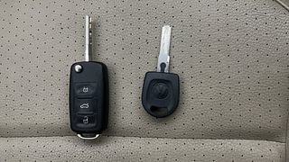 Used 2015 volkswagen Vento 1.5L Highline Diesel AT Diesel Automatic extra CAR KEY VIEW