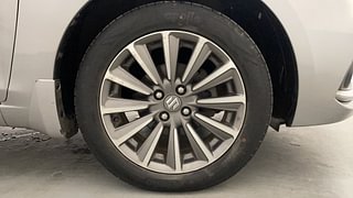 Used 2019 Maruti Suzuki Ciaz Alpha Petrol Petrol Manual tyres RIGHT FRONT TYRE RIM VIEW