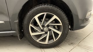 Used 2018 Volkswagen Polo Comfortline 1.0L (P) Petrol Manual tyres RIGHT FRONT TYRE RIM VIEW