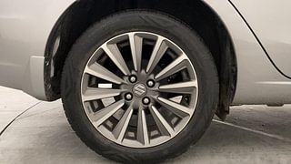 Used 2019 Maruti Suzuki Ciaz Alpha Petrol Petrol Manual tyres RIGHT REAR TYRE RIM VIEW