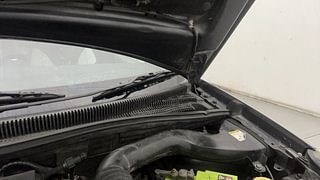 Used 2013 Ford Figo Duratorq Diesel ZXI 1.4 Diesel Manual engine ENGINE LEFT SIDE HINGE & APRON VIEW