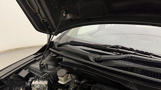 Used 2018 Maruti Suzuki Ciaz Delta 1.4 MT Petrol Manual engine ENGINE RIGHT SIDE HINGE & APRON VIEW