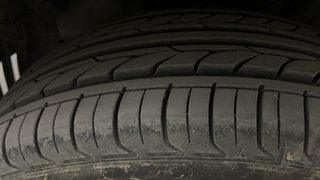 Used 2013 Ford Figo Duratorq Diesel ZXI 1.4 Diesel Manual tyres LEFT FRONT TYRE TREAD VIEW