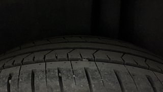 Used 2018 Maruti Suzuki Ciaz Delta 1.4 MT Petrol Manual tyres LEFT REAR TYRE TREAD VIEW