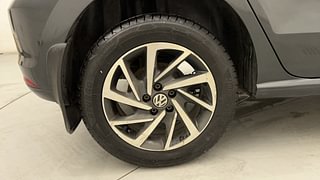 Used 2018 Volkswagen Polo Comfortline 1.0L (P) Petrol Manual tyres RIGHT REAR TYRE RIM VIEW
