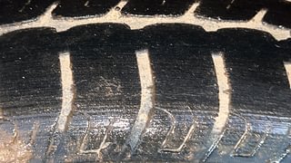 Used 2016 Maruti Suzuki Wagon R 1.0 [2010-2019] VXi Petrol Manual tyres RIGHT REAR TYRE TREAD VIEW
