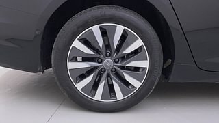 Used 2021 Audi A6 45 TFSI Technology Petrol Automatic tyres RIGHT REAR TYRE RIM VIEW