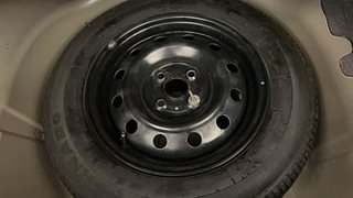 Used 2014 Maruti Suzuki Swift Dzire VXI Petrol Manual tyres SPARE TYRE VIEW