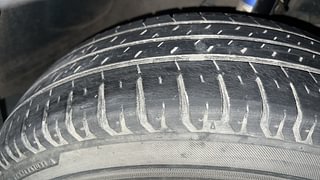 Used 2021 Maruti Suzuki XL6 Alpha MT Petrol Petrol Manual tyres RIGHT FRONT TYRE TREAD VIEW