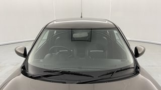Used 2020 Maruti Suzuki Swift [2017-2021] VXI AMT Petrol Automatic exterior FRONT WINDSHIELD VIEW