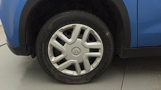 Used 2016 Maruti Suzuki Vitara Brezza VDi (O) Diesel Manual tyres LEFT FRONT TYRE RIM VIEW