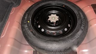 Used 2015 Hyundai Xcent SX AT (O) Petrol Petrol Automatic tyres SPARE TYRE VIEW