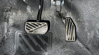Used 2020 Maruti Suzuki Swift [2017-2021] VXI AMT Petrol Automatic interior PEDALS VIEW