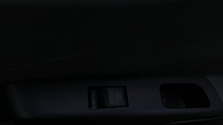 Used 2012 Toyota Etios [2010-2017] G Petrol Manual top_features Rear power window