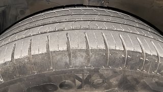 Used 2017 Maruti Suzuki Ciaz Alpha 1.4 MT Petrol Manual tyres LEFT FRONT TYRE TREAD VIEW