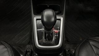 Used 2020 Maruti Suzuki Swift [2017-2021] VXI AMT Petrol Automatic interior GEAR  KNOB VIEW