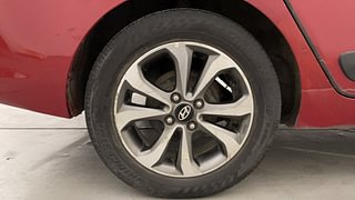 Used 2015 Hyundai Xcent SX AT (O) Petrol Petrol Automatic tyres RIGHT REAR TYRE RIM VIEW