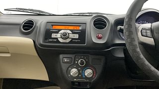 Used 2015 Honda Amaze 1.2 S i-VTEC Petrol Manual interior MUSIC SYSTEM & AC CONTROL VIEW