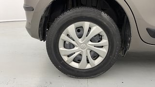 Used 2020 Maruti Suzuki Swift [2017-2021] VXI AMT Petrol Automatic tyres RIGHT REAR TYRE RIM VIEW