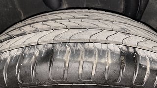 Used 2021 Nissan Magnite XV Premium Turbo CVT (O) Petrol Automatic tyres RIGHT REAR TYRE TREAD VIEW