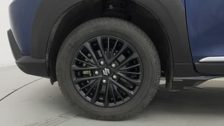 Used 2021 Maruti Suzuki XL6 Alpha MT Petrol Petrol Manual tyres LEFT FRONT TYRE RIM VIEW