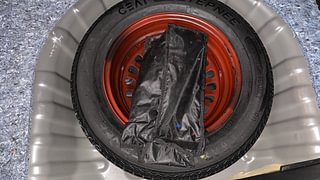 Used 2021 Nissan Magnite XV Premium Turbo CVT (O) Petrol Automatic tyres SPARE TYRE VIEW