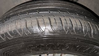 Used 2019 Volkswagen Tiguan Comfortline TDI Diesel Automatic tyres LEFT FRONT TYRE TREAD VIEW