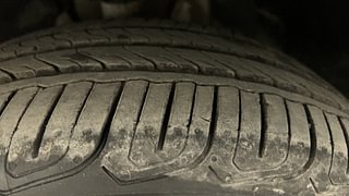 Used 2022 Tata Altroz XZ Plus 1.2 Dual Tone Petrol Manual tyres LEFT FRONT TYRE TREAD VIEW