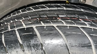 Used 2015 Honda Amaze 1.2 S i-VTEC Petrol Manual tyres RIGHT FRONT TYRE TREAD VIEW