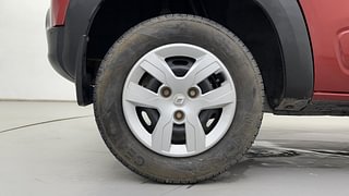 Used 2019 Renault Kwid RXT Opt Petrol Manual tyres RIGHT REAR TYRE RIM VIEW