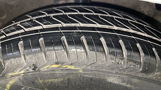 Used 2019 Maruti Suzuki Celerio ZXi (O) AMT Petrol Automatic tyres RIGHT FRONT TYRE TREAD VIEW