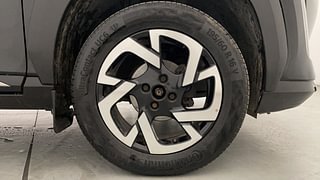 Used 2021 Nissan Magnite XV Premium Turbo CVT (O) Petrol Automatic tyres RIGHT FRONT TYRE RIM VIEW