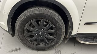 Used 2017 Mahindra XUV500 W10 AT Diesel Automatic tyres LEFT FRONT TYRE RIM VIEW