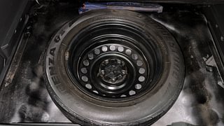 Used 2016 Maruti Suzuki Vitara Brezza VDi (O) Diesel Manual tyres SPARE TYRE VIEW