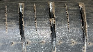 Used 2022 Maruti Suzuki Baleno Alpha MT Petrol Manual tyres RIGHT FRONT TYRE TREAD VIEW