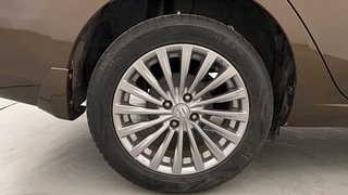 Used 2017 Maruti Suzuki Ciaz Alpha 1.4 MT Petrol Manual tyres RIGHT REAR TYRE RIM VIEW