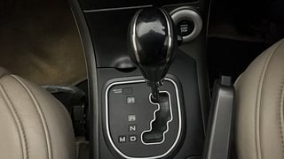 Used 2017 Mahindra XUV500 W10 AT Diesel Automatic interior GEAR  KNOB VIEW